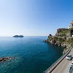 Frennesia Amalfi Coast ベッド・アンド・ブレックファスト